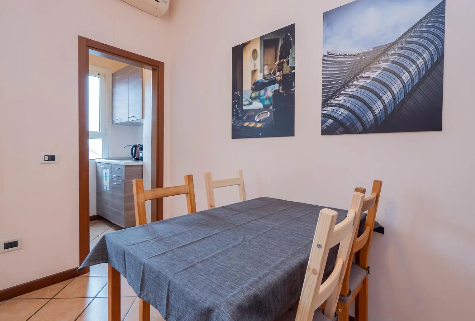 I Host Apartment - Muratori 54 Milan Italy
